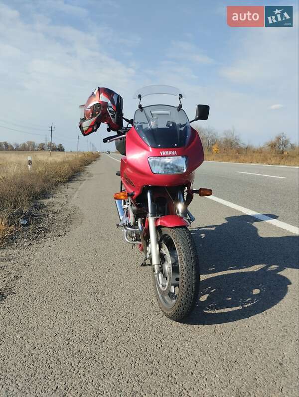 Yamaha Diversion 2000