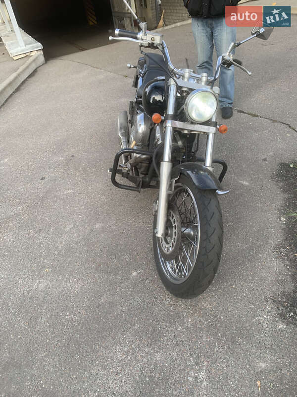 Мотоцикл Круизер Yamaha Drag Star 1997 в  фото Мотоцикл Круизер Yamaha Drag Star 1997 в