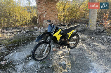 Мотоцикл Кросс Yamaha DT 1998 в Долине