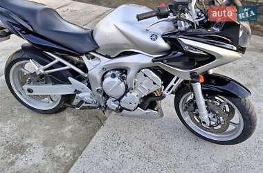 Мотоцикл Спорт-туризм Yamaha Fazer 2004 в 