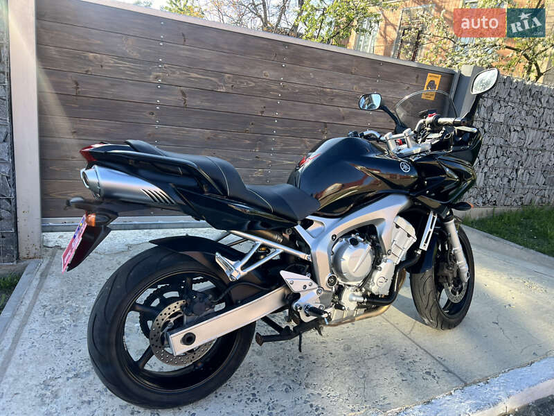 Мотоцикл Спорт-туризм Yamaha Fazer 2006 в Рівному