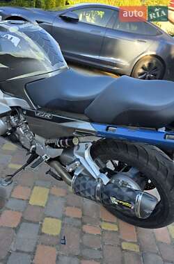 Мотоцикл Спорт-туризм Yamaha FJR 1300 2013 в 
