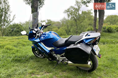 Мотоцикл Туризм Yamaha FJR 1300 2010 в 