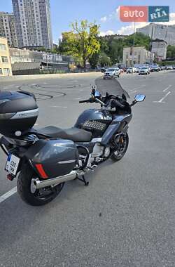 Мотоцикл Спорт-туризм Yamaha FJR 1300 2018 в 