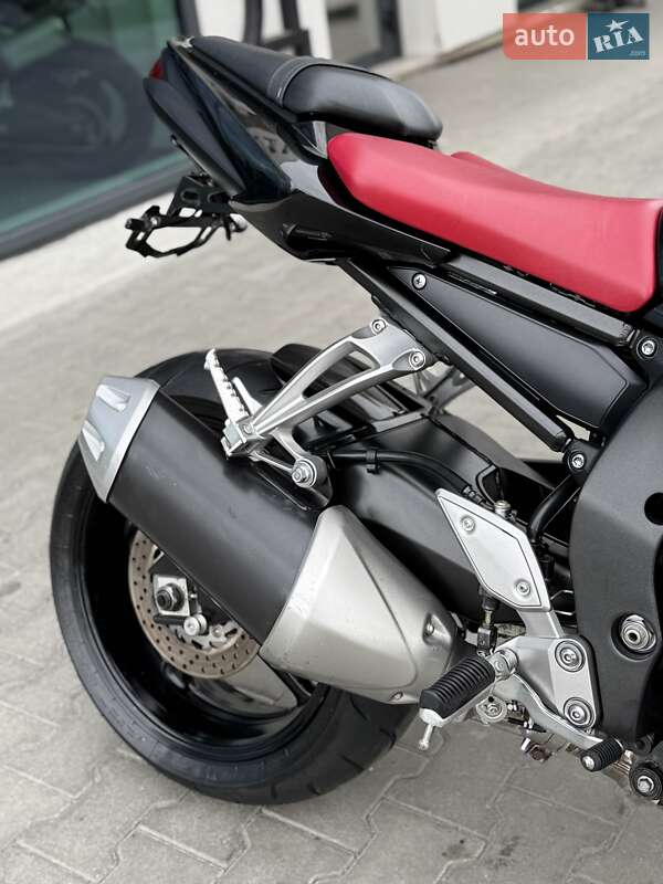 Мотоцикл Без обтекателей (Naked bike) Yamaha FZ-1 2006 в Ровно