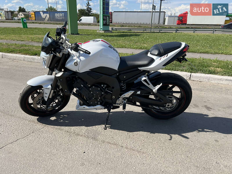 Мотоцикл Без обтекателей (Naked bike) Yamaha FZ-1 2008 в Полтаве