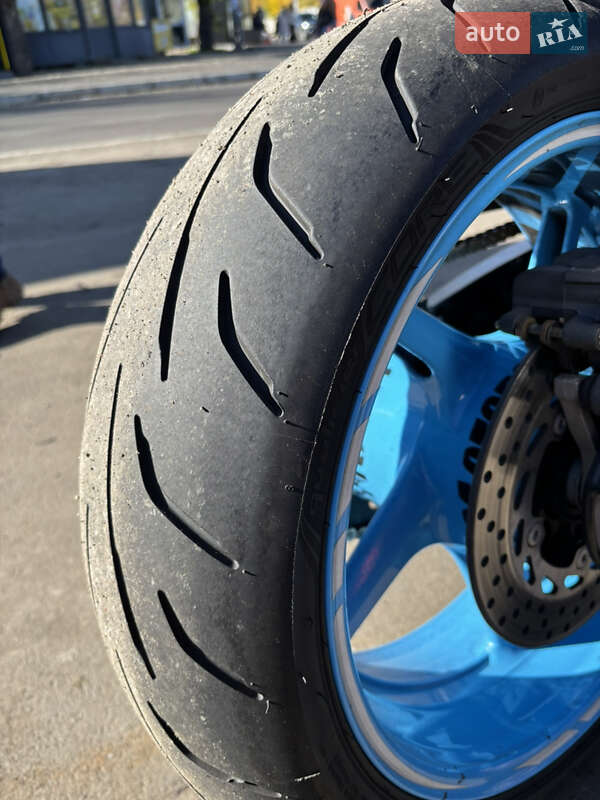 Мотоцикл Без обтекателей (Naked bike) Yamaha FZ-1 2006 в Киеве фото 22 Мотоцикл Без обтекателей (Naked bike) Yamaha FZ-1 2006 в Киеве