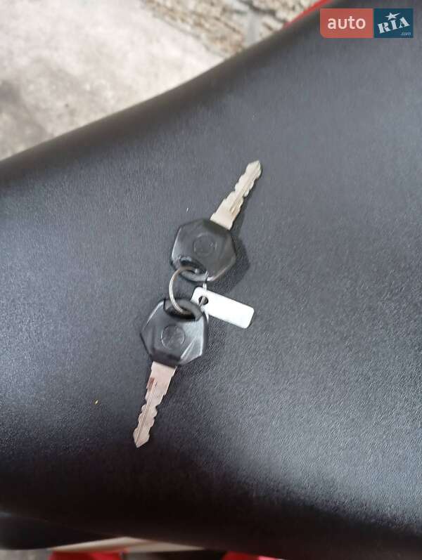 Спортбайк Yamaha FZ 25 2017 в Одессе фото 4 Спортбайк Yamaha FZ 25 2017 в Одессе