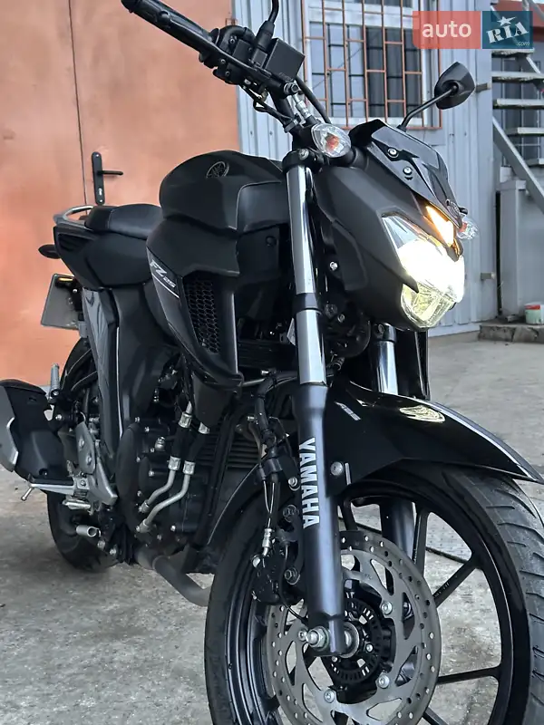 Yamaha FZ 25 2024