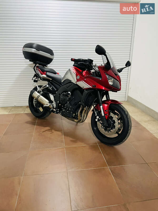Мотоцикл Спорт-туризм Yamaha FZ1 Fazer 2013 в 