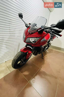Мотоцикл Спорт-туризм Yamaha FZ1 Fazer 2013 в 