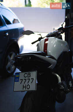 Спортбайк Yamaha FZ1 Fazer 2009 в Чернігові