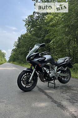 Мотоцикл Спорт-туризм Yamaha FZ6 Fazer 2005 в 