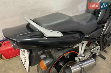 Мотоцикл Классік Yamaha FZ6 Fazer 2001 в 