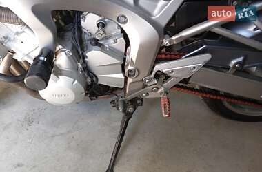 Вантажні моторолери, мотоцикли, скутери, мопеди Yamaha FZ6 Fazer 2005 в 