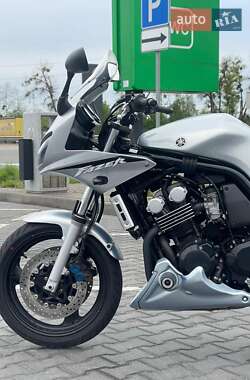 Мотоцикл Спорт-туризм Yamaha FZ6 Fazer 2003 в 