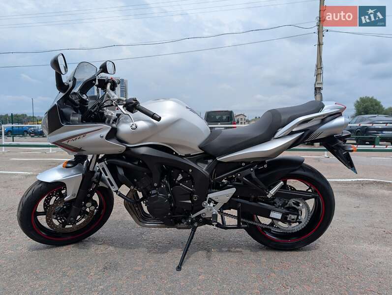 Yamaha FZ6 Fazer 2009