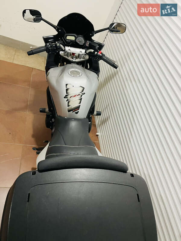 Мотоцикл Спорт-туризм Yamaha FZ6 Fazer 2009 в Киеве