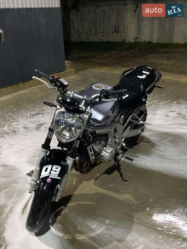 Мотоцикл Спорт-туризм Yamaha FZ6 N 2009 в Долині