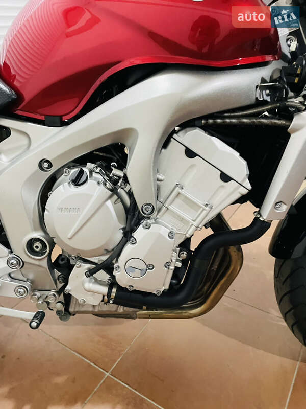 Мотоцикл Без обтекателей (Naked bike) Yamaha FZ6 N 2004 в Киеве