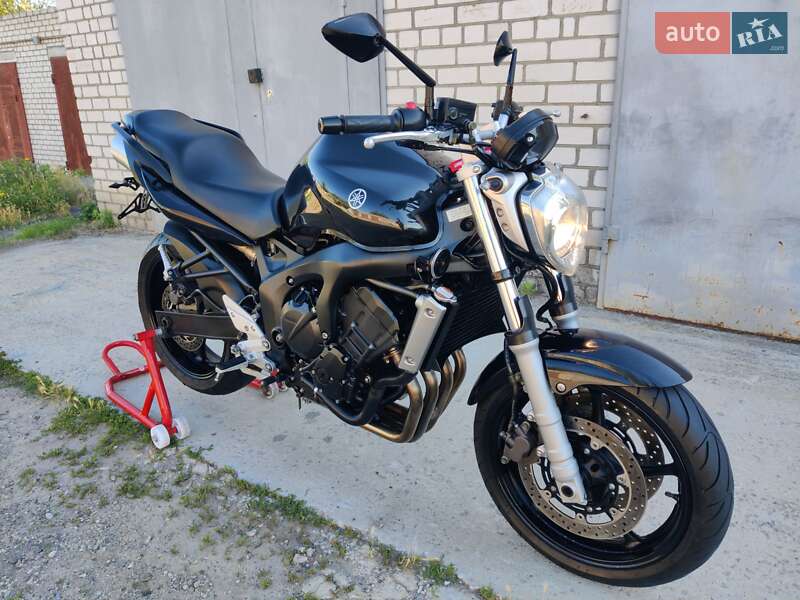 Yamaha FZ6 N 2005