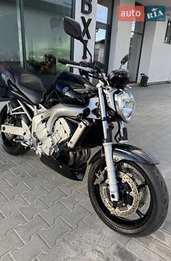 Мотоцикл Без обтекателей (Naked bike) Yamaha FZ6 N 2004 в  фото 4 Мотоцикл Без обтекателей (Naked bike) Yamaha FZ6 N 2004 в