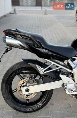 Мотоцикл Без обтекателей (Naked bike) Yamaha FZ6 N 2004 в  фото 13 Мотоцикл Без обтекателей (Naked bike) Yamaha FZ6 N 2004 в