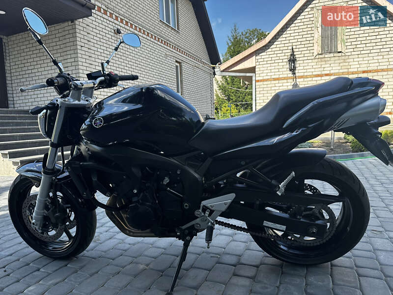 Мотоцикл Без обтекателей (Naked bike) Yamaha FZ6 N 2005 в Голубовке фото 5 Мотоцикл Без обтекателей (Naked bike) Yamaha FZ6 N 2005 в Голубовке