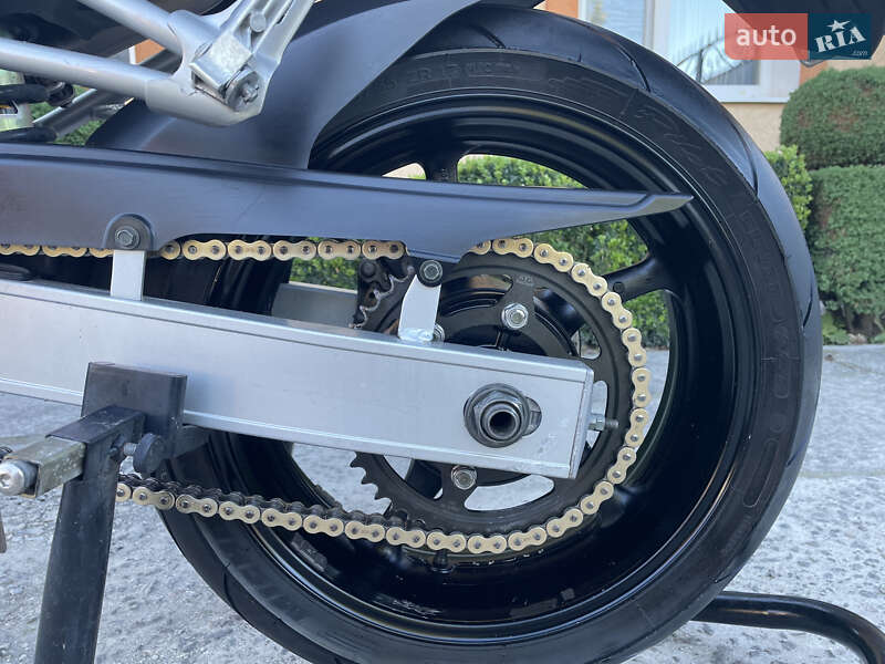 Мотоцикл Без обтікачів (Naked bike) Yamaha FZ6 N 2004 в Славуті фото 15 Мотоцикл Без обтікачів (Naked bike) Yamaha FZ6 N 2004 в Славуті