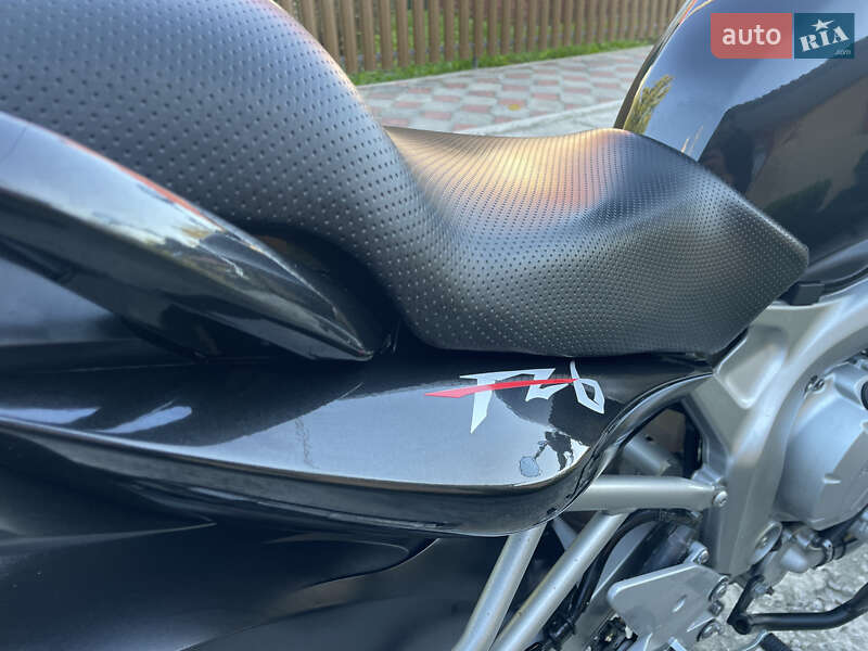 Мотоцикл Без обтікачів (Naked bike) Yamaha FZ6 N 2004 в Славуті фото 25 Мотоцикл Без обтікачів (Naked bike) Yamaha FZ6 N 2004 в Славуті