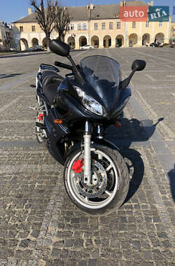 Мотоцикл Спорт-туризм Yamaha FZ6 S 2004 в 
