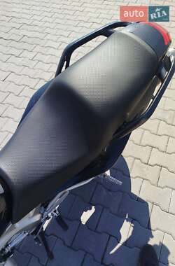 Мотоцикл Спорт-туризм Yamaha FZ6 S 2008 в 