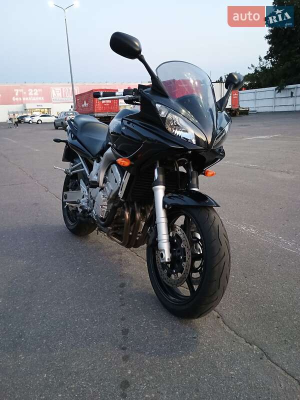 Yamaha FZ6 S 2005