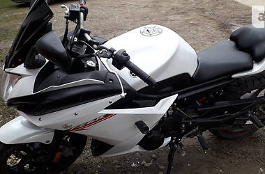 Спортбайк Yamaha FZ6 2011 в Вижниці