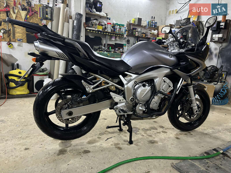 Мотоцикл Спорт-туризм Yamaha FZ6 2006 в Вараші