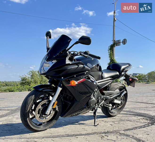 Yamaha FZ6 2009