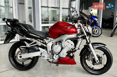 Мотоцикл Без обтекателей (Naked bike) Yamaha FZ6 2004 в 