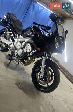 Мотоцикл Туризм Yamaha FZ6 2005 в 