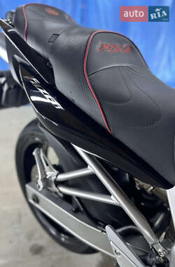 Мотоцикл Туризм Yamaha FZ6 2005 в 