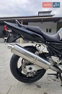 Мотоцикл Спорт-туризм Yamaha FZ6 1999 в 