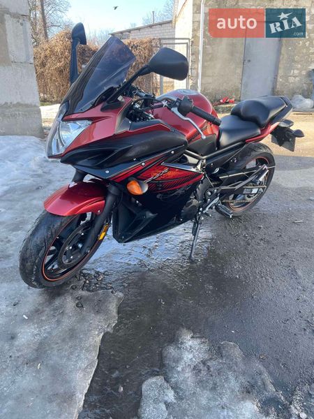 Мотоцикл Без обтекателей (Naked bike) Yamaha FZ6 2016 в Ладыжине