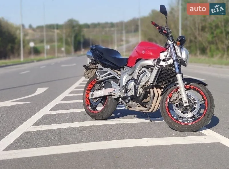 Yamaha FZ6 2004