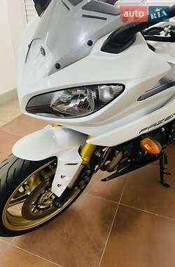 Мотоцикл Спорт-туризм Yamaha FZ8 2012 в 