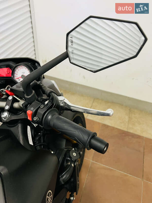 Мотоцикл Без обтікачів (Naked bike) Yamaha FZ8 2013 в Києві