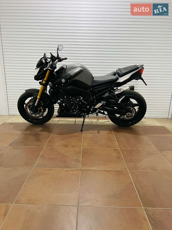 Мотоцикл Без обтікачів (Naked bike) Yamaha FZ8 2013 в Києві