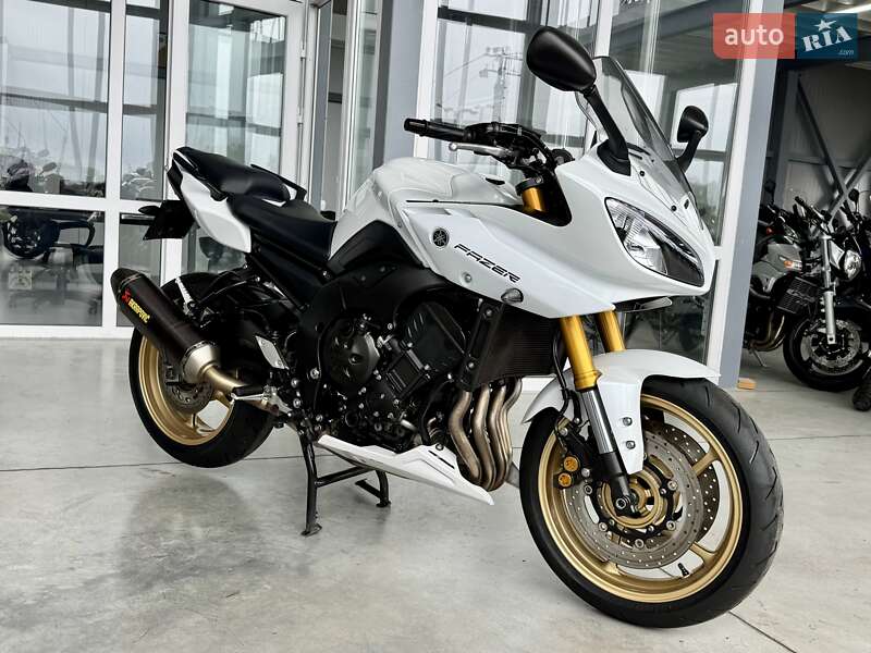 Yamaha FZ8 2011