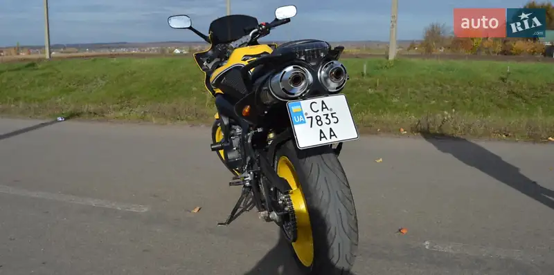 Мотоцикл Спорт-туризм Yamaha FZ 2009 в 