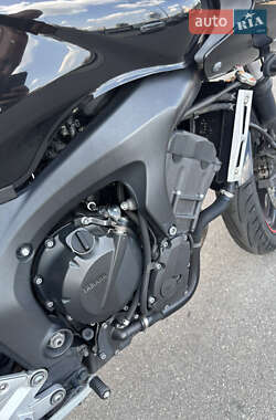 Мотоцикл Спорт-туризм Yamaha FZ 2008 в 