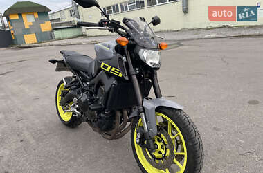 Мотоцикл Без обтікачів (Naked bike) Yamaha FZ 2016 в Обухові