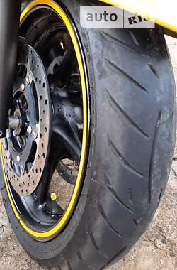 Спортбайк Yamaha FZR 600 2009 в 